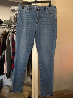 2/$30 American Eagle Outfitters Super High-Rise Jeggings